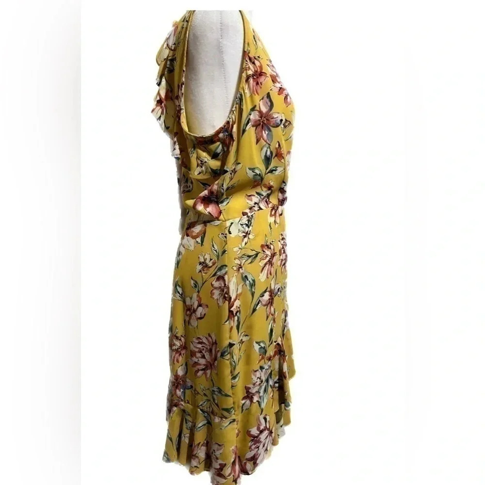 Cactus and clover wrap yellow floral dress large - Picture 3 of 10
